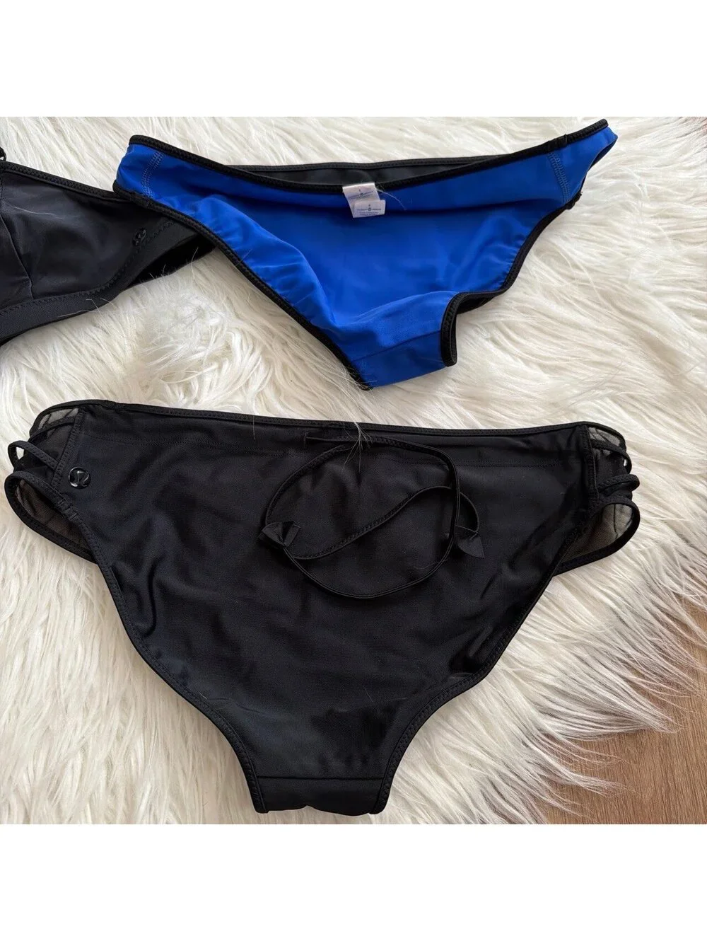 Black Triangle Bikini Top and Bottom Set 3 piece size 6